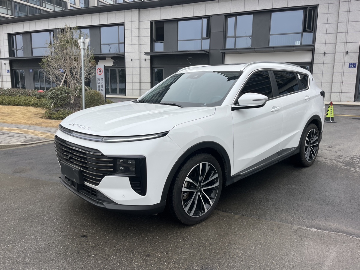 Jetour X70 PLUS 2024 car image #2