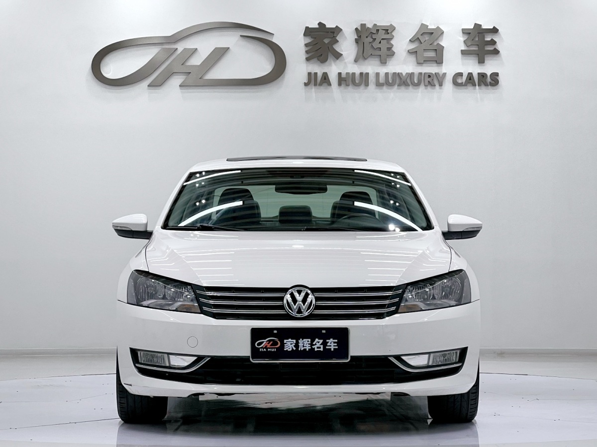 Volkswagen Passat 2015 car image #2