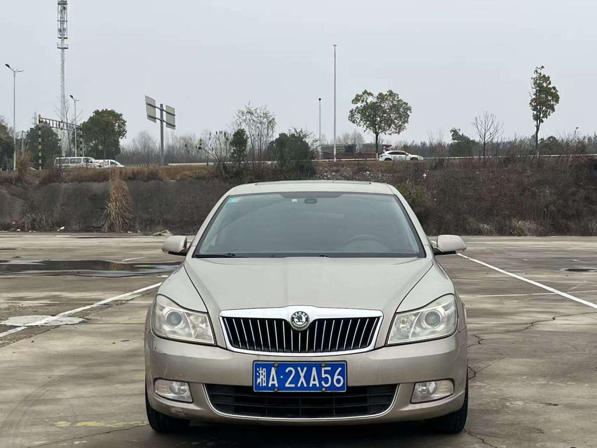 Skoda Octavia 2018 car image #2