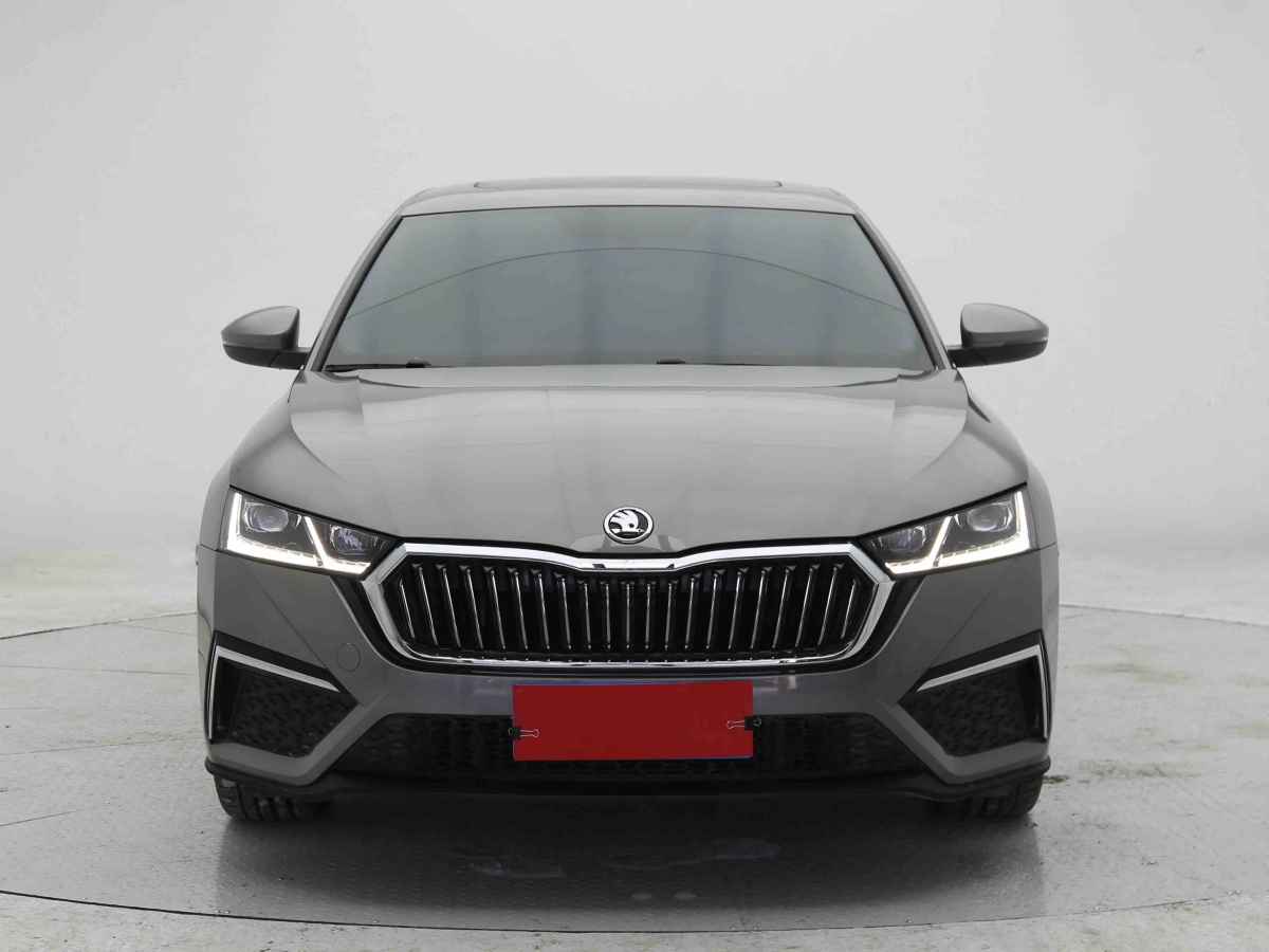 Skoda Octavia 2023 #2 Skoda Octavia 2023 car image #2