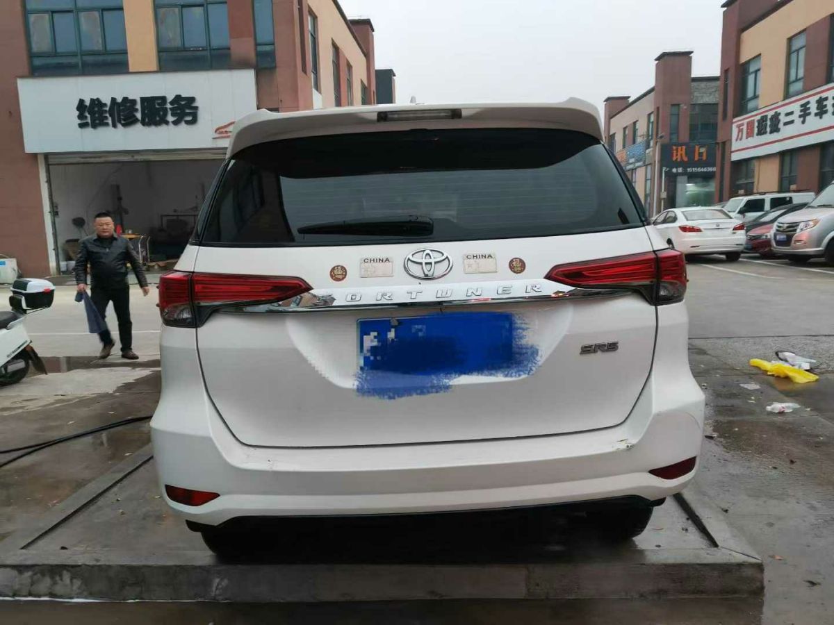 Toyota Fortuner 2015 #2 Toyota Fortuner 2015 immagine di auto #2