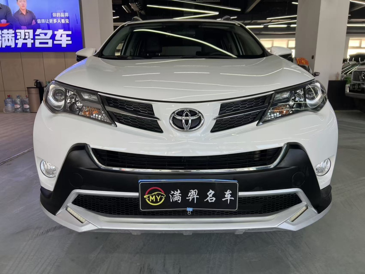 Toyota 2014 car image #2
