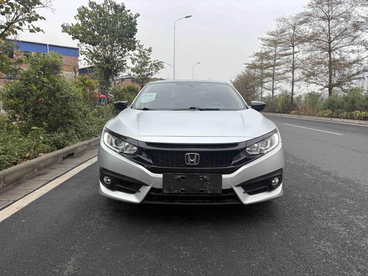 Honda Civic 2017 car image #2