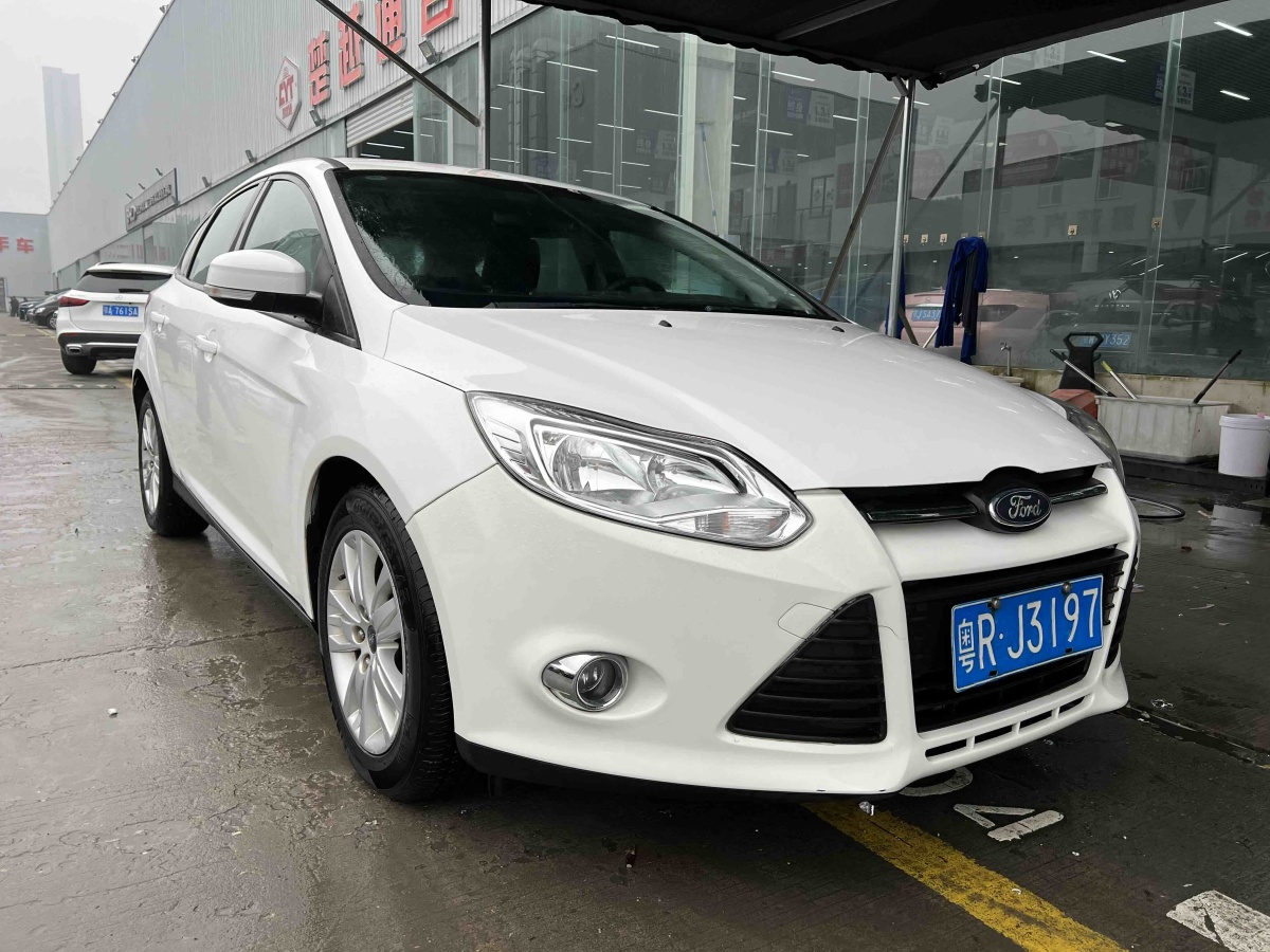 Ford 2015 car image #2