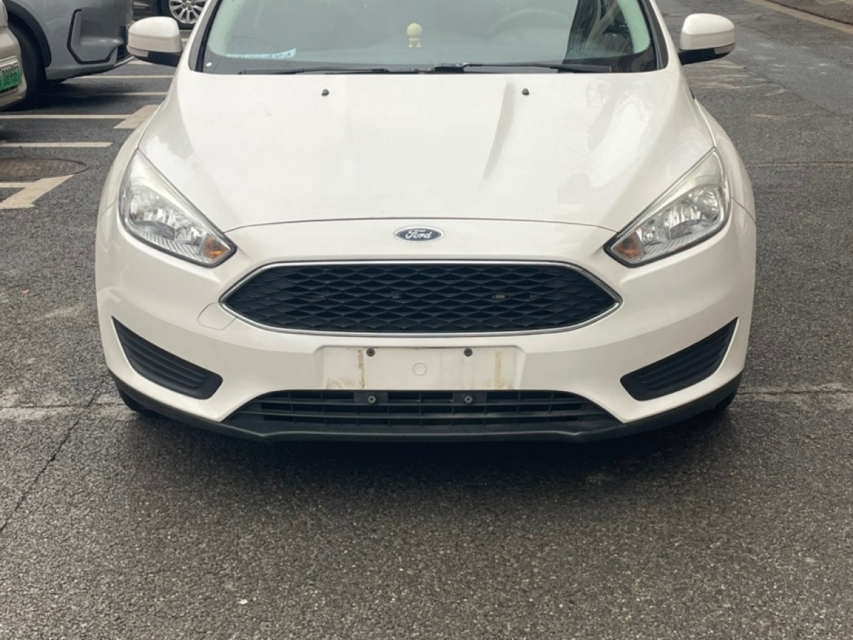 Ford Focus 2018 car image #2