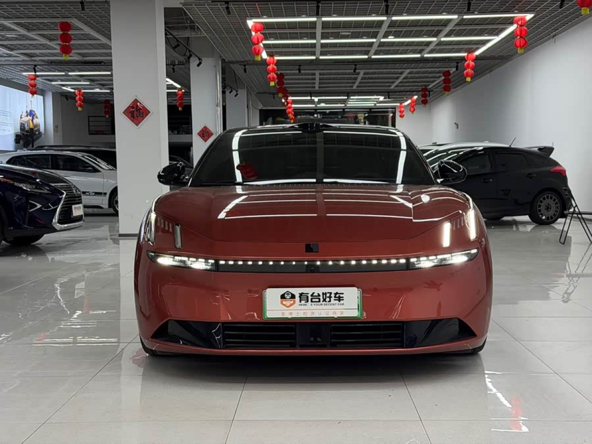 Lynk & Co Z10 2025 car image #2