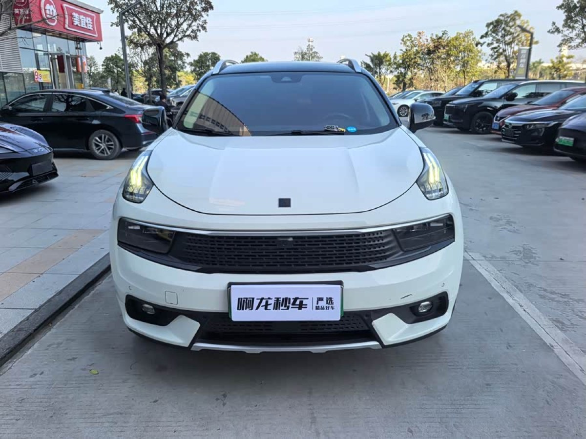 Lynk & Co 01 EM-P 2018 #2 Lynk & Co 01 EM-P 2018 car image #2