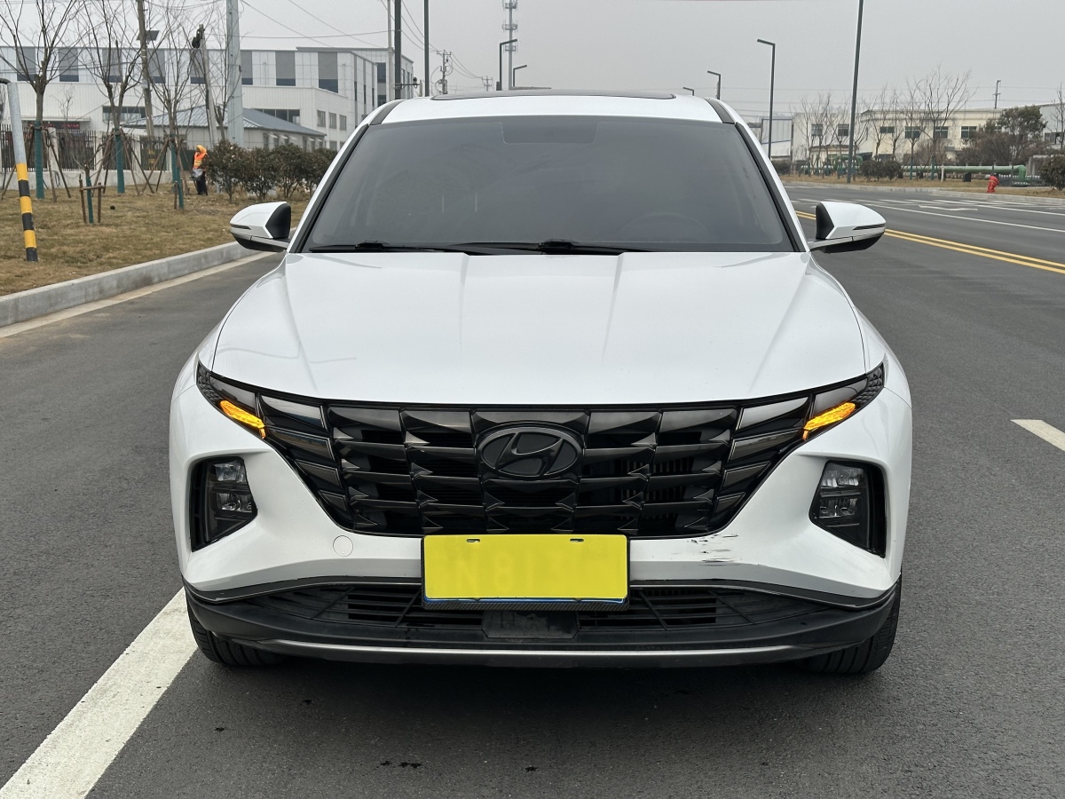 Hyundai Tucson 2023 immagine di auto #2