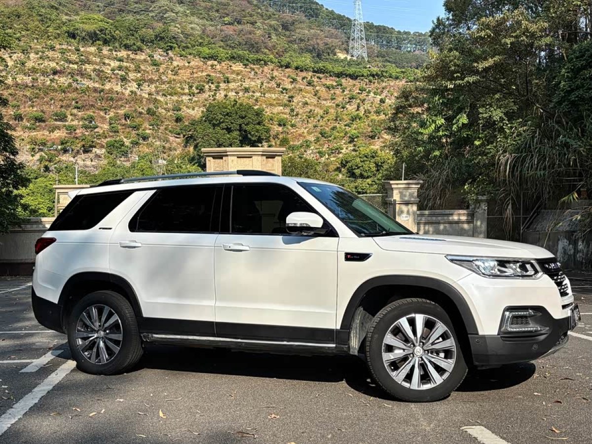 Changan CS95 2018 #2 Changan CS95 2018 car image #2