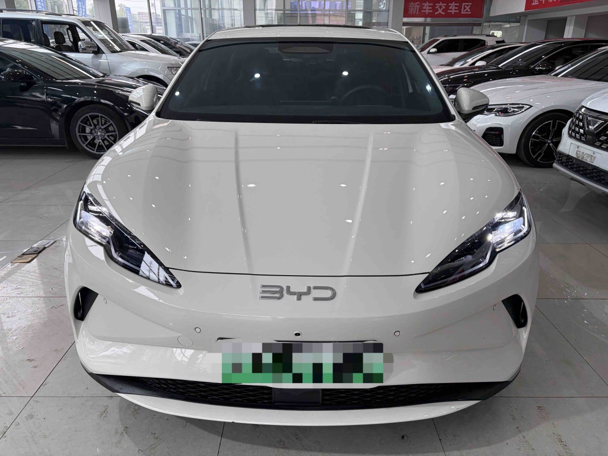 BYD 2025 #2 BYD 2025 immagine di auto #2