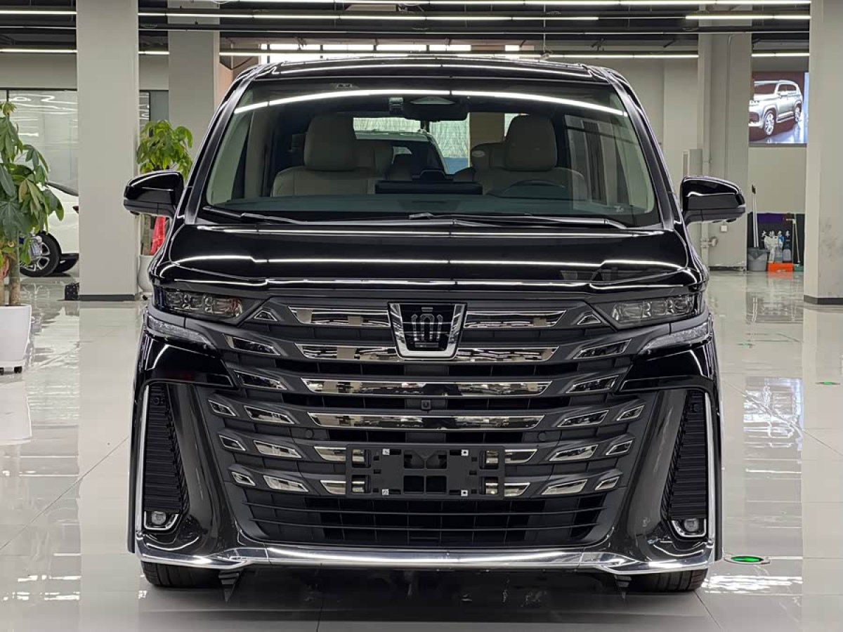 Toyota Vellfire 2023 immagine di auto #2