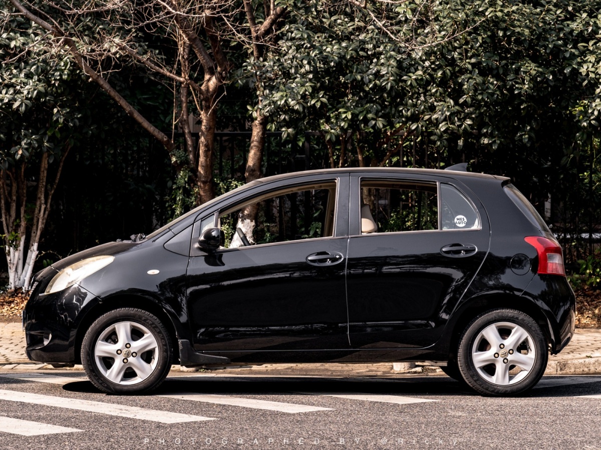 Toyota Yaris 2010 #2 Toyota Yaris 2010 imagem de carro #2