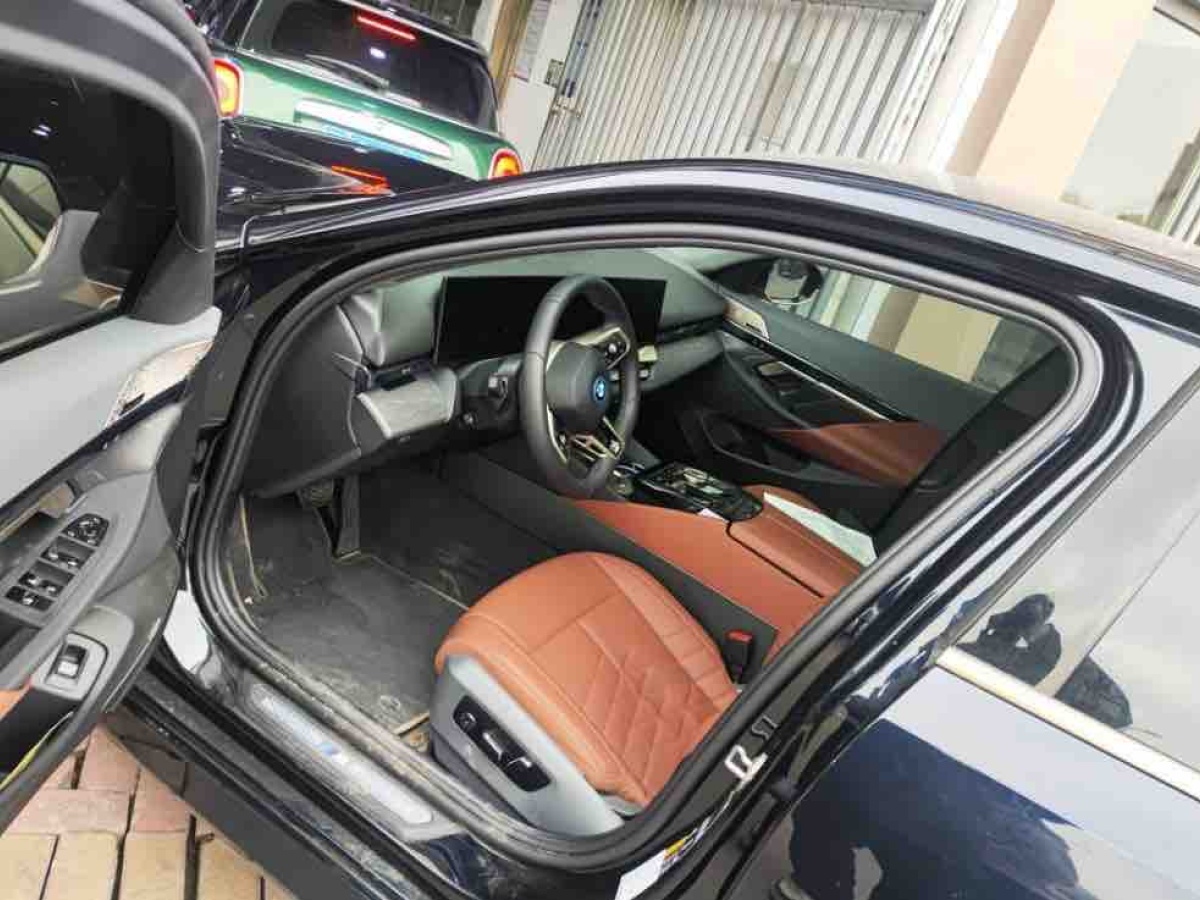 BMW i5 2024 #2 BMW i5 2024 car image #2