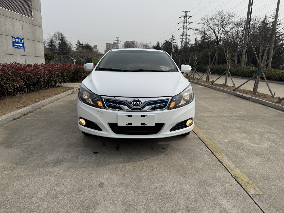 BYD e5 2018 car image #2
