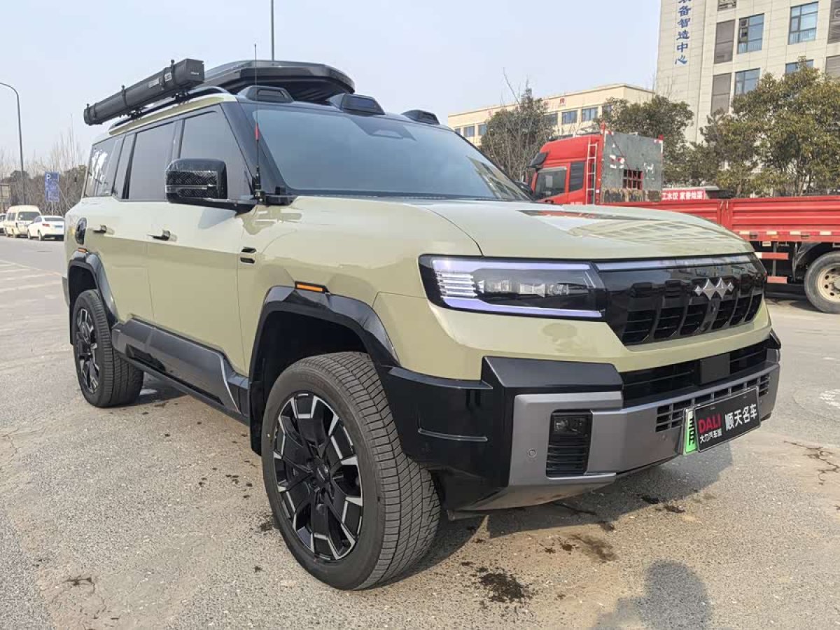 FangChengBao Leopard 8 2025 #2 FangChengBao Leopard 8 2025 car image #2