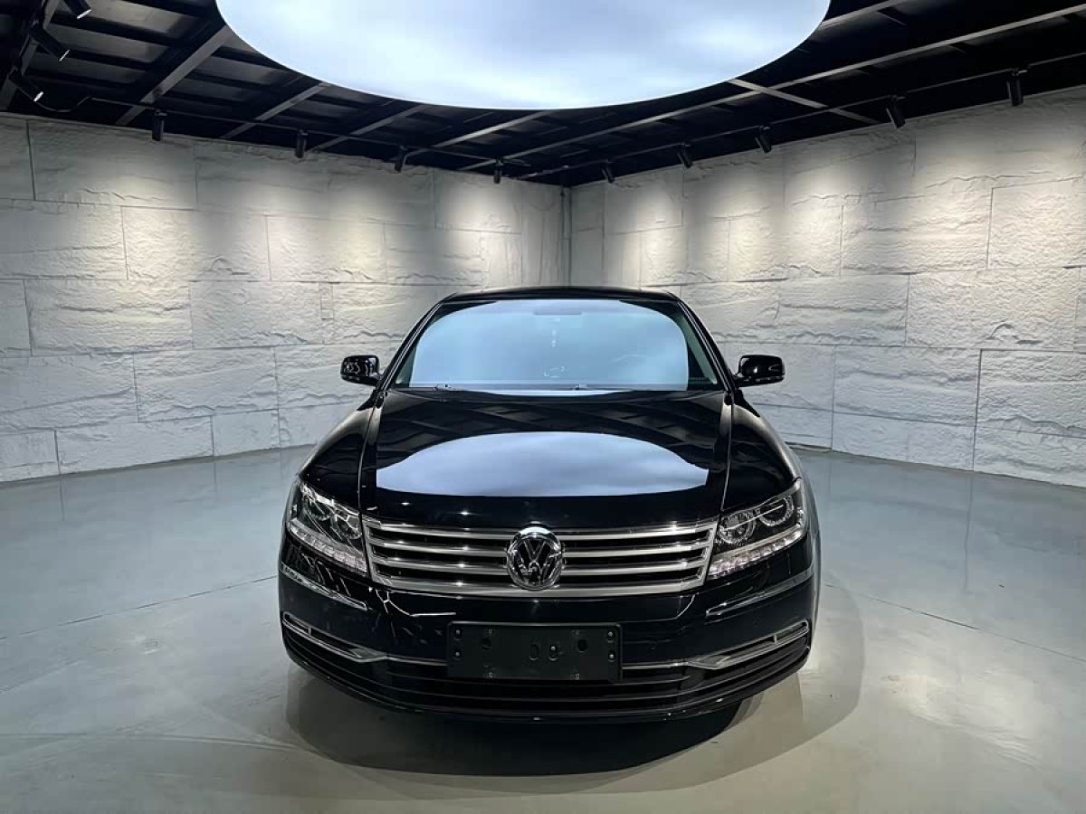 Volkswagen Pheaton 2013 immagine di auto #2