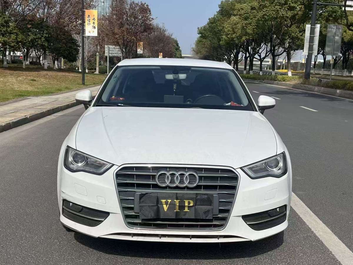 Audi A3 2016 car image #2