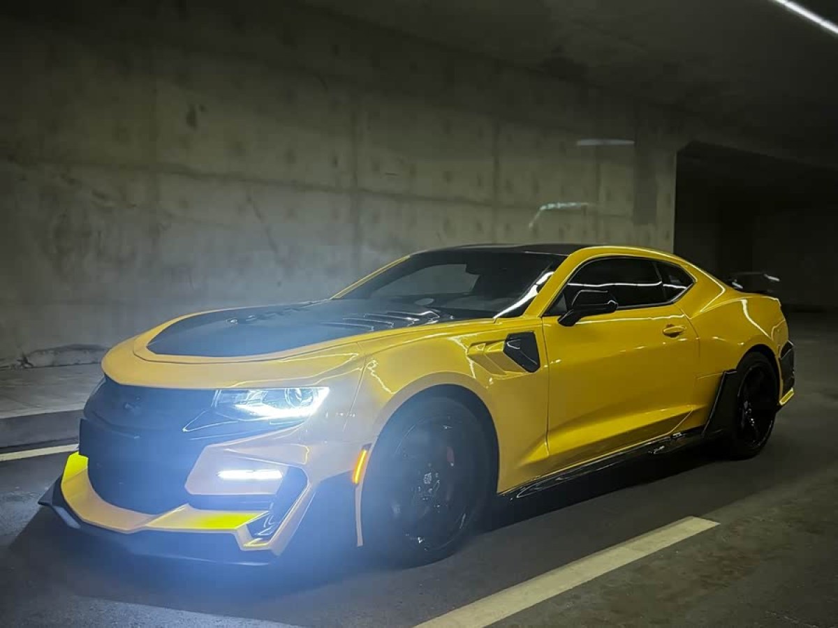 Chevrolet Camaro 2017 car image #2