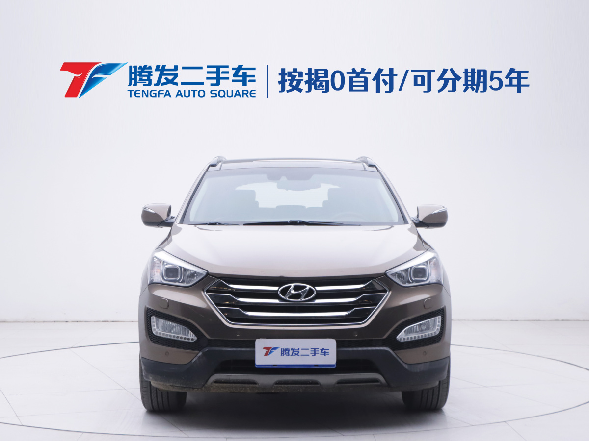 Hyundai Santa Fe 2013 car image #2