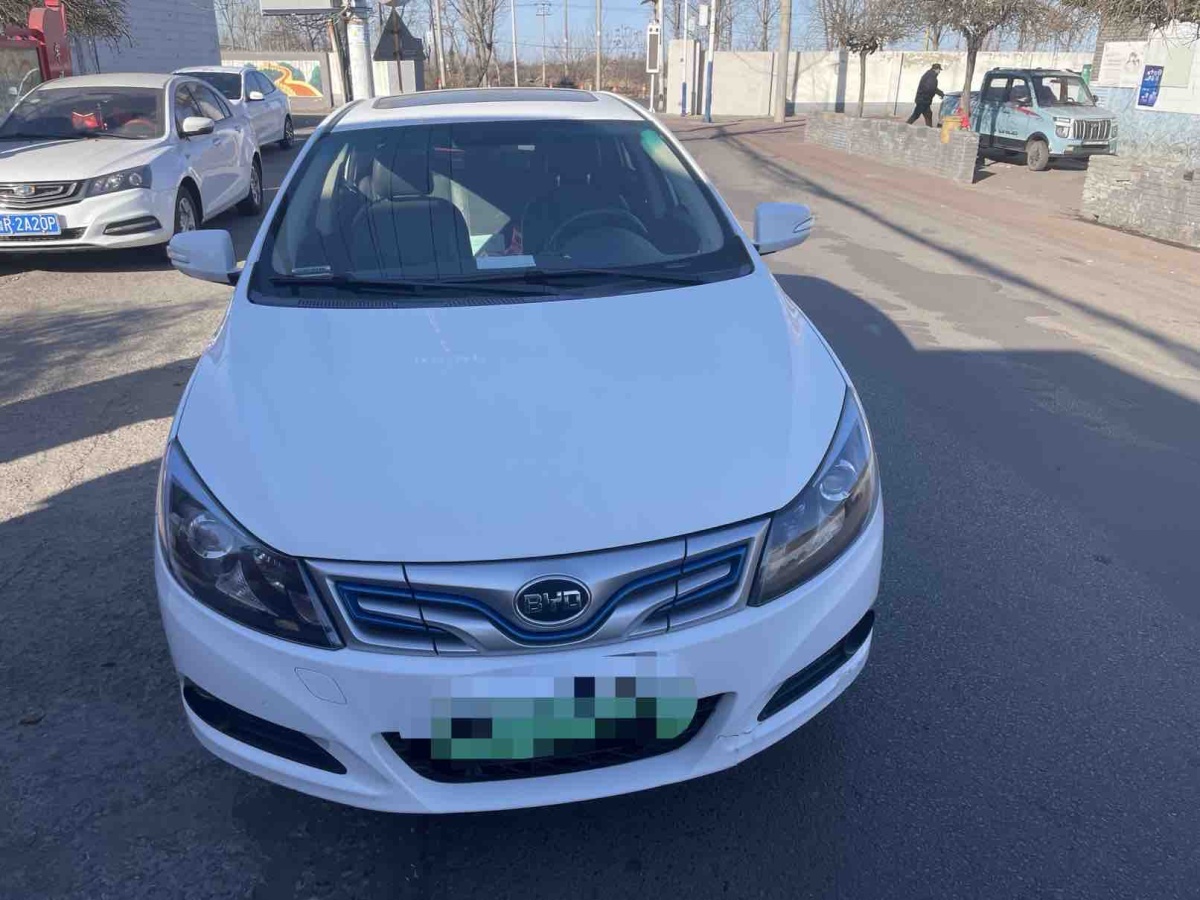 BYD e5 2016 #2 BYD e5 2016 car image #2