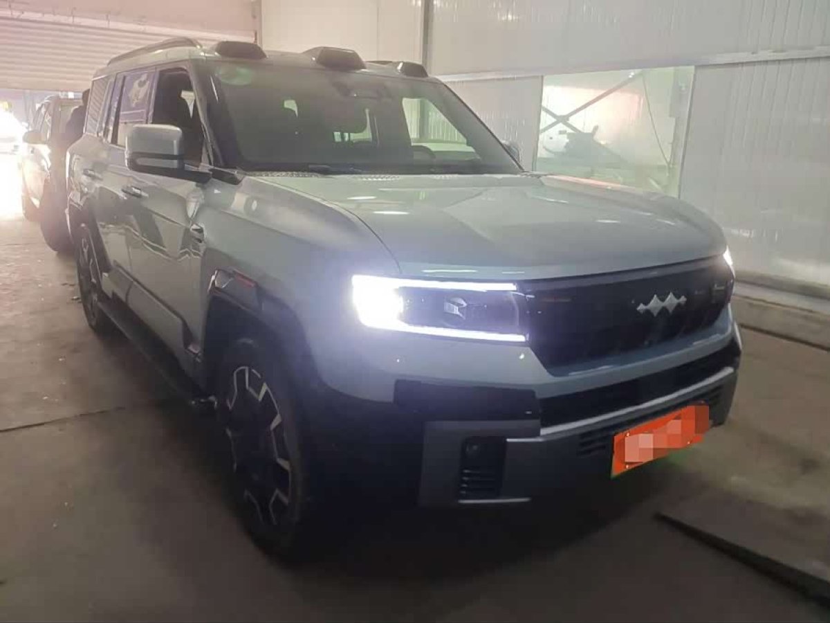 FangChengBao Leopard 8 2024 #2 FangChengBao Leopard 8 2024 car image #2