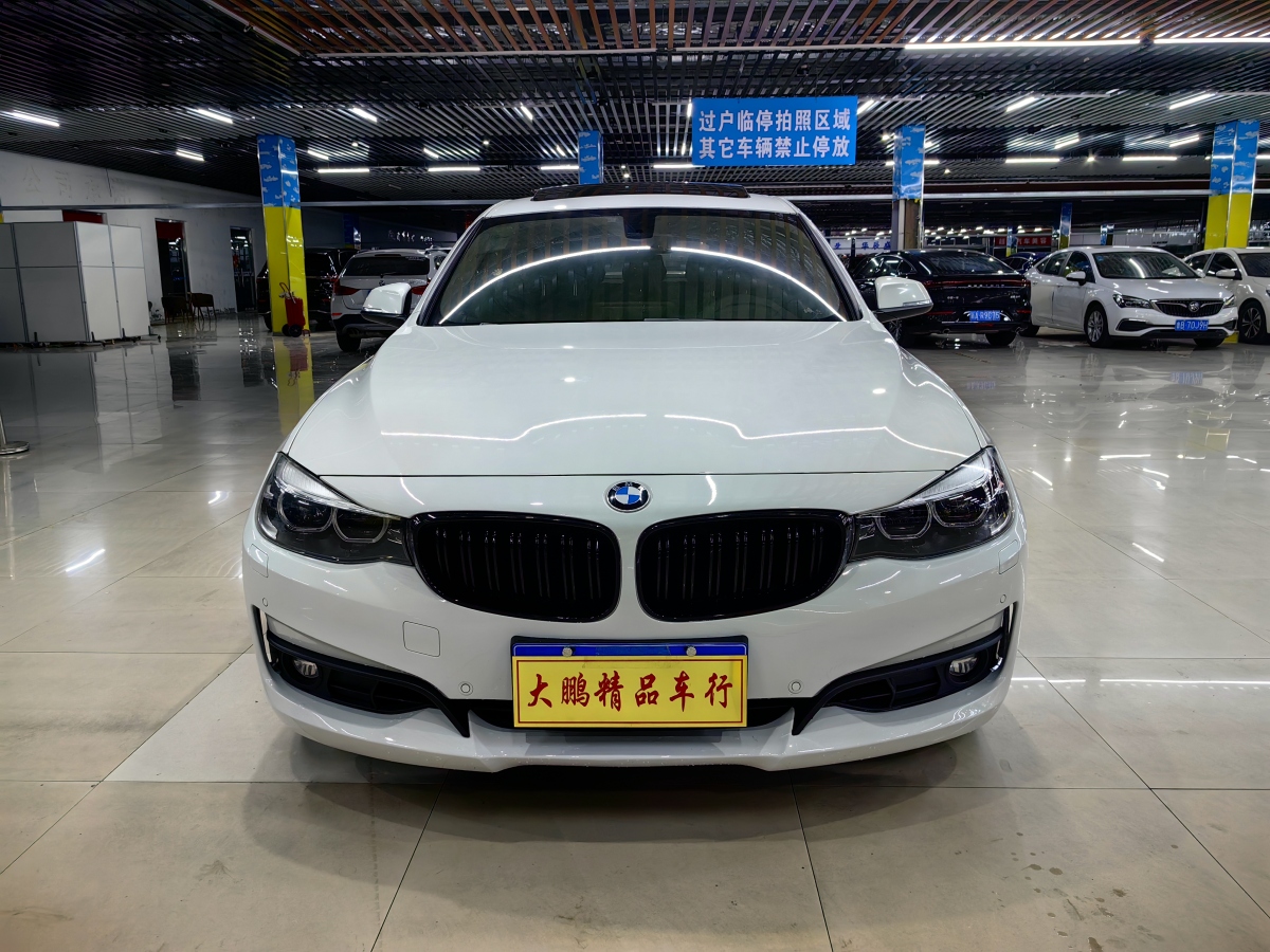 BMW 3 Series GT 2017 immagine di auto #2