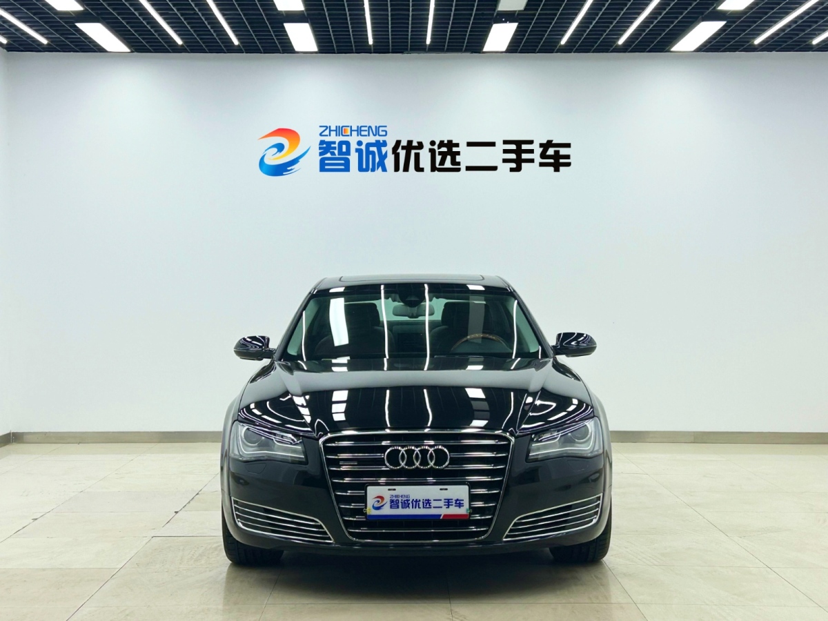 Audi A8 2012 car image #2