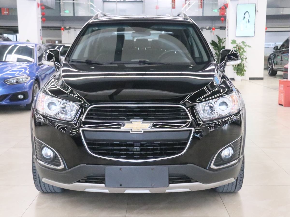 Chevrolet Captiva 2016 car image #2