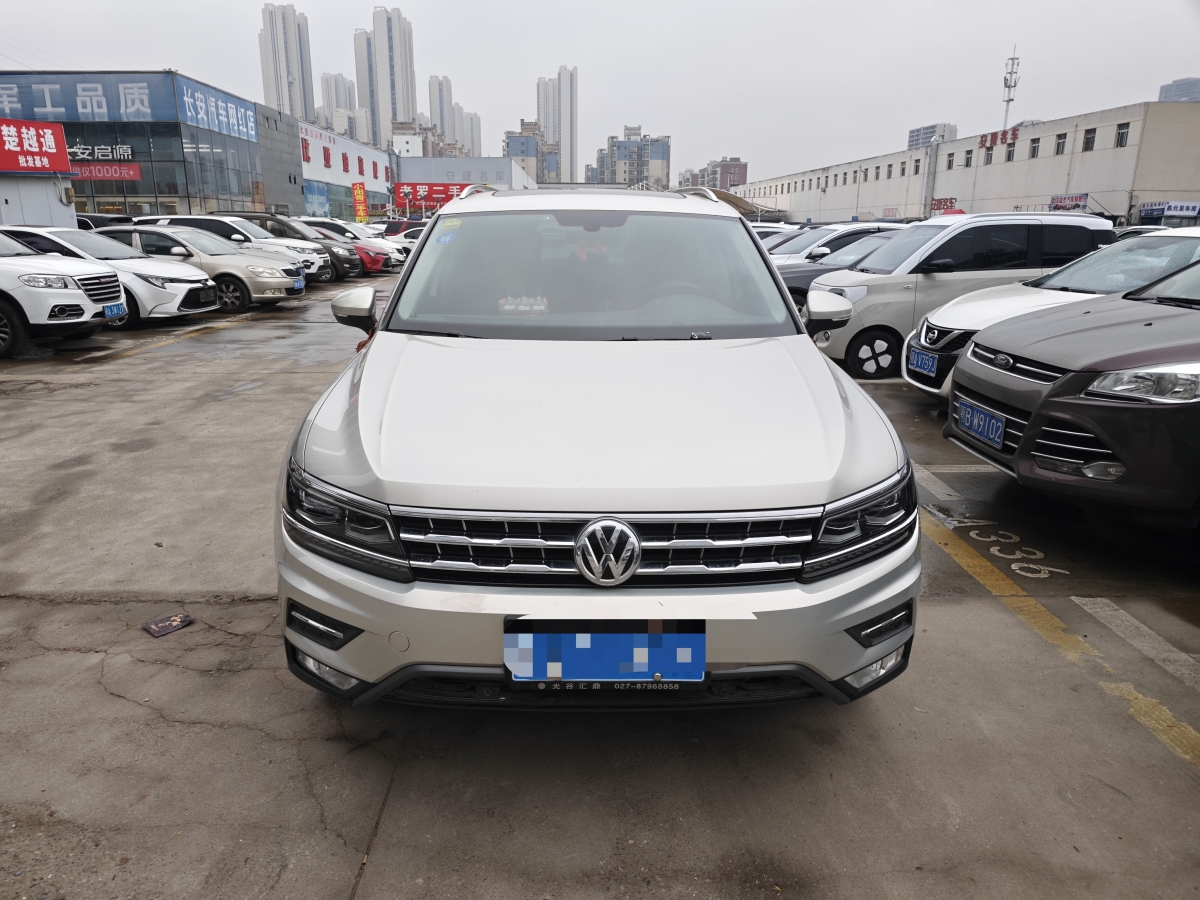 Volkswagen Tiguan X 2018 #2 Volkswagen Tiguan X 2018 car image #2