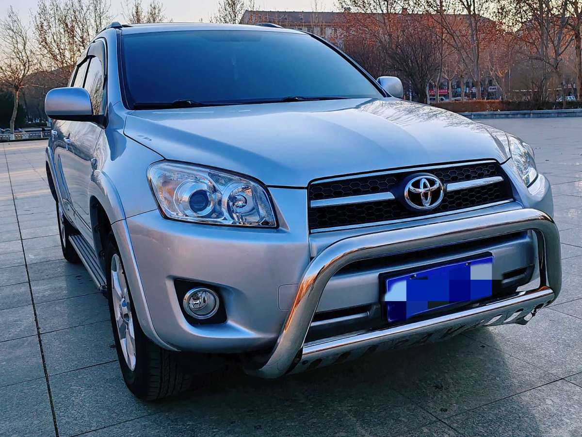 Toyota RAV4 2009 car image #2