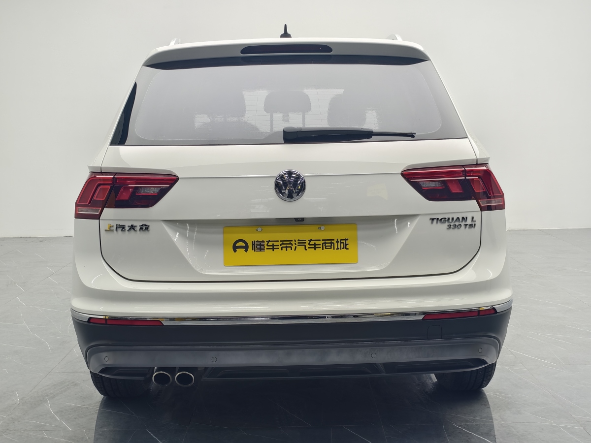 Volkswagen Tiguan L 2018 immagine di auto #2