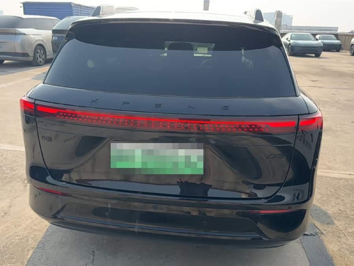 Xpeng G9 2025 #2 Xpeng G9 2025 car image #2