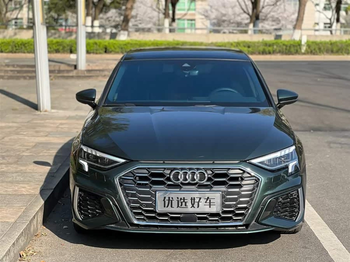 Audi 2023 car image #2