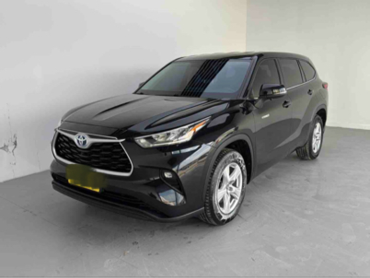 Toyota Highlander 2023 car image #2