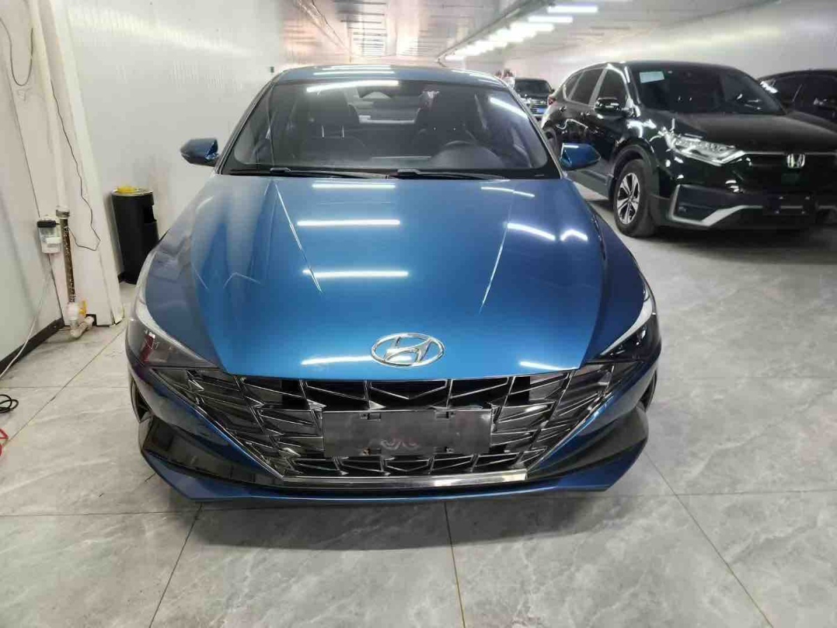 Hyundai Elantra 2022 car image #2