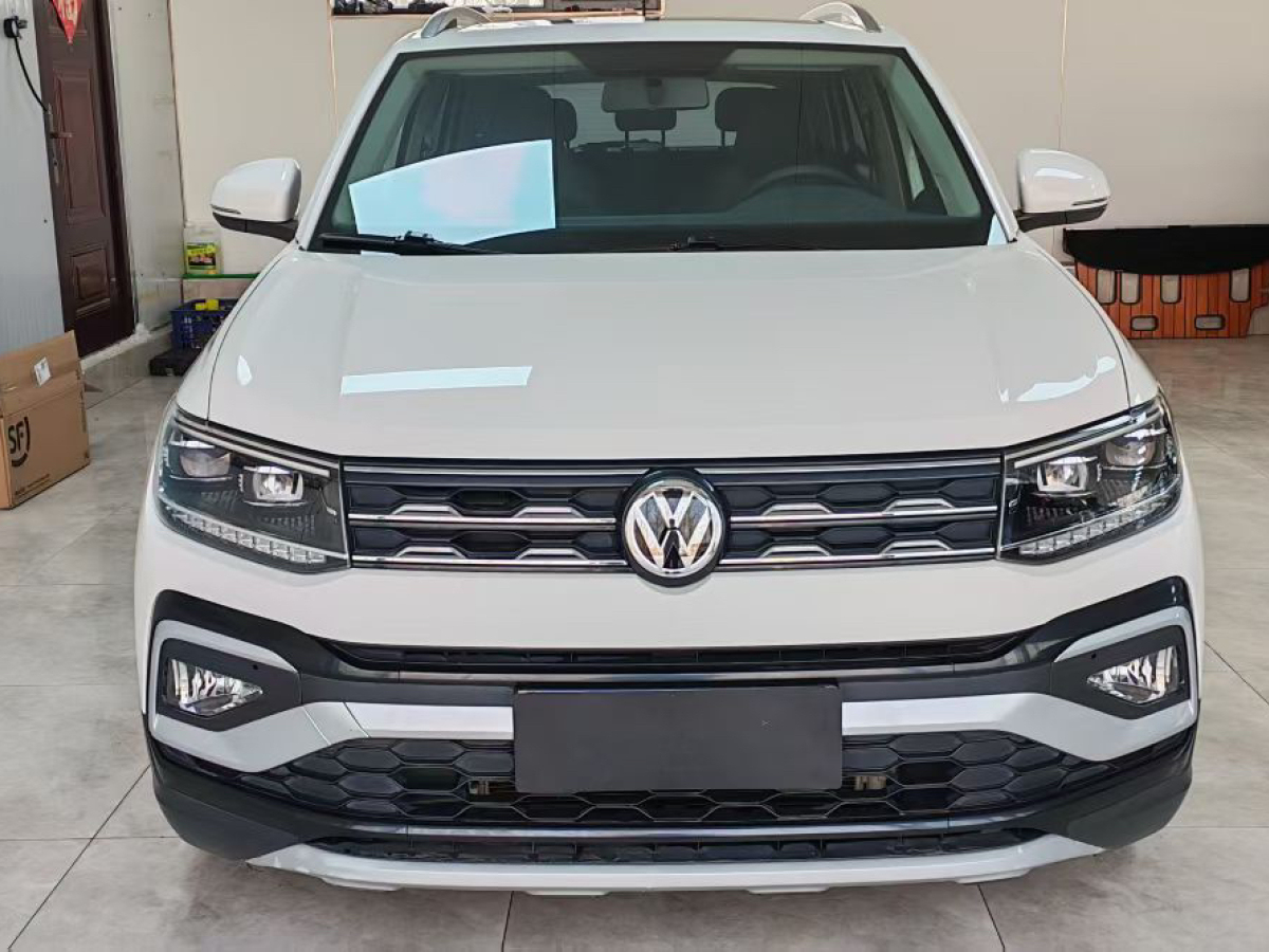 Volkswagen T-Cross 2019 car image #2