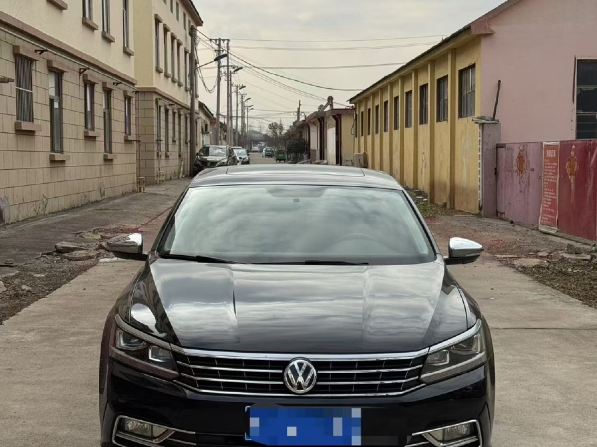 Volkswagen 2019 car image #2