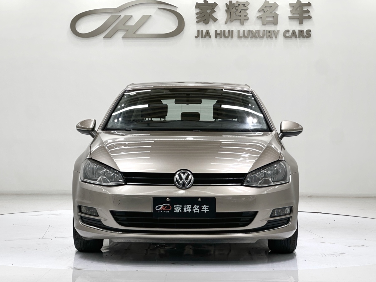 Volkswagen 2016 car image #2