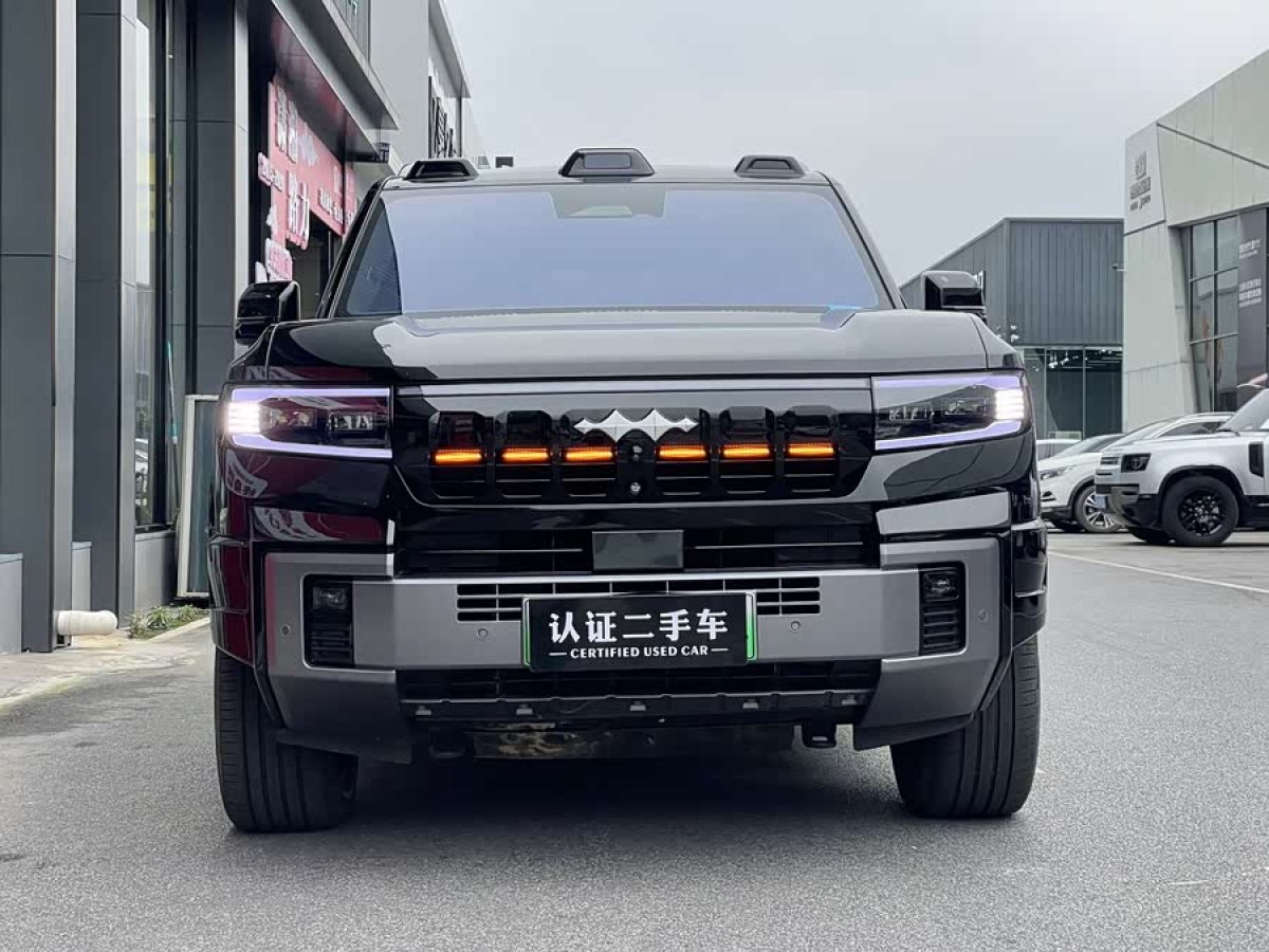 FangChengBao Leopard 8 2025 immagine di auto #2