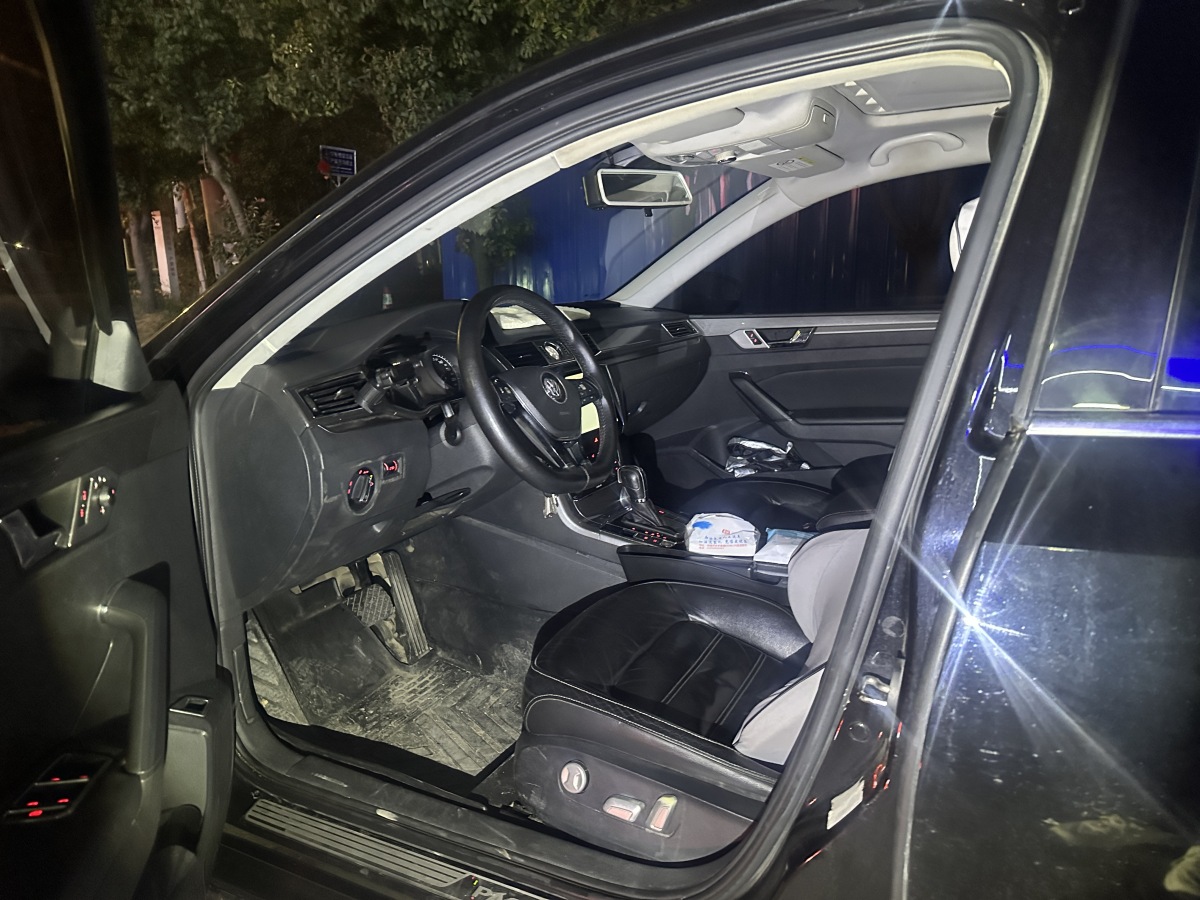 Volkswagen Passat 2016 imagem de carro #2