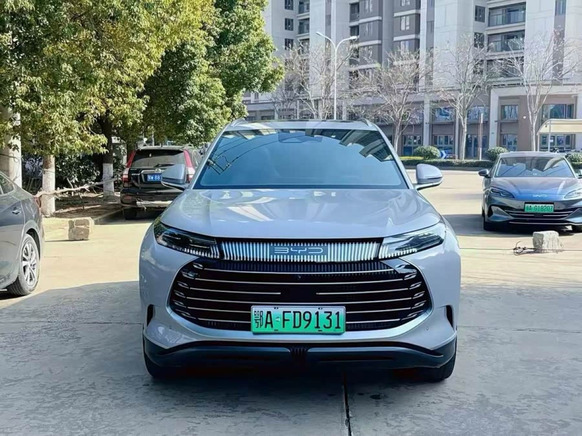 BYD Frigate 07 2023 #2 BYD Frigate 07 2023 car image #2