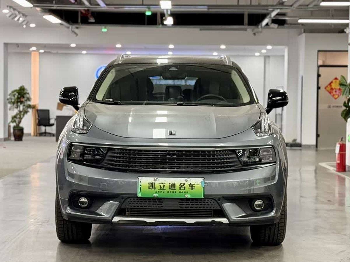Lynk & Co 01 EM-P 2018 #2 Lynk & Co 01 EM-P 2018 car image #2