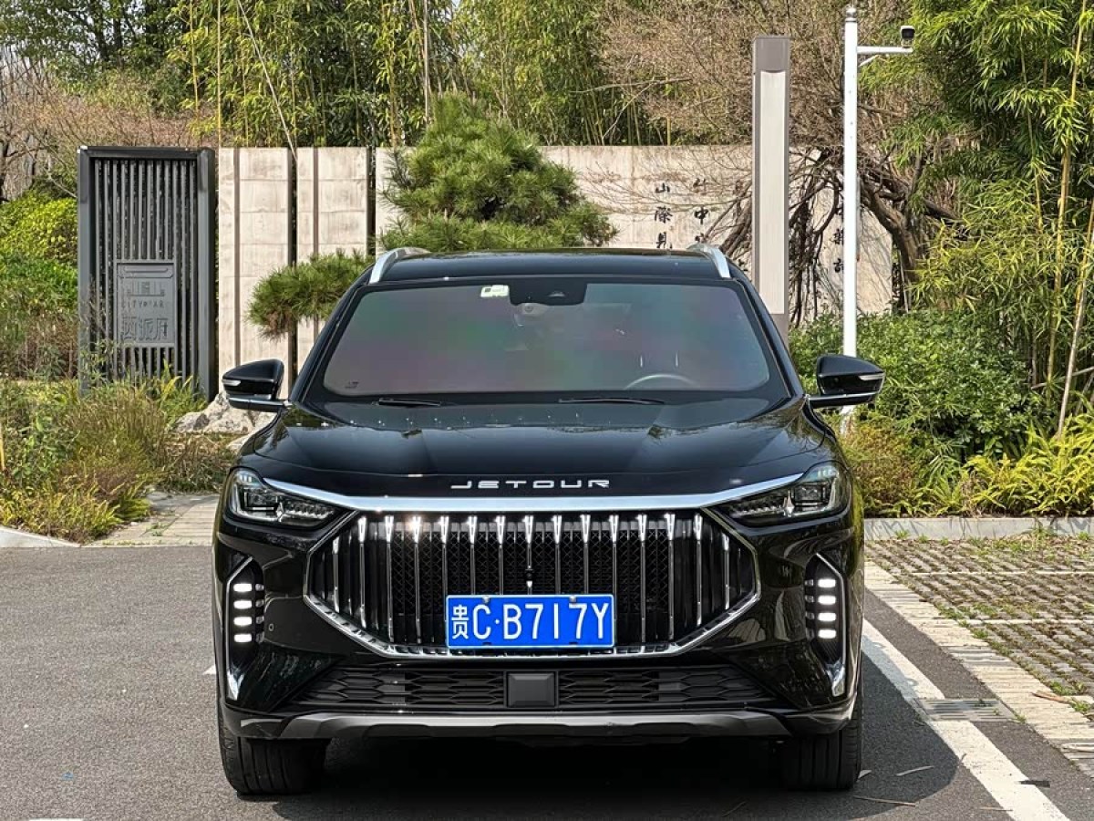 Jetour X70 PLUS 2022 car image #2