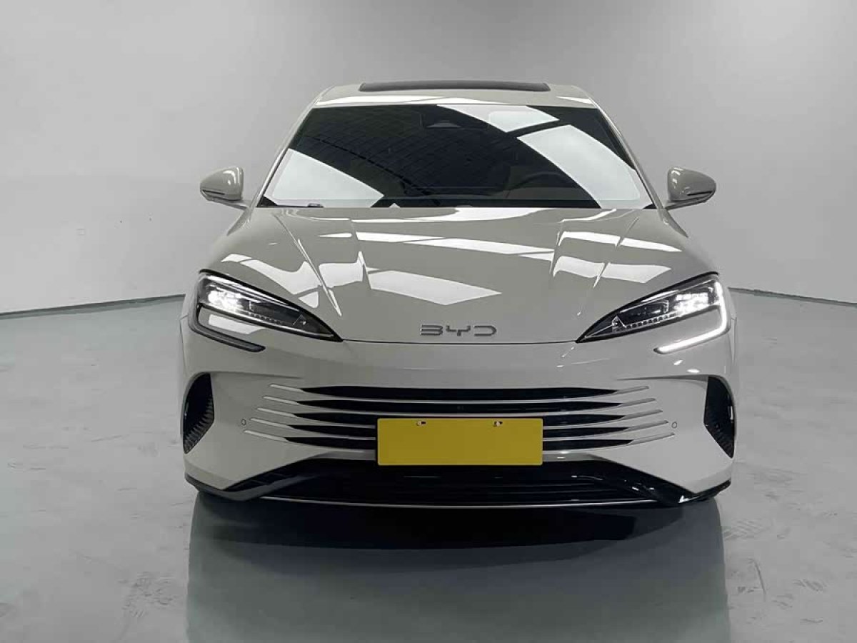 BYD Seal 07 DM-i 2024 صورة سيارة #2