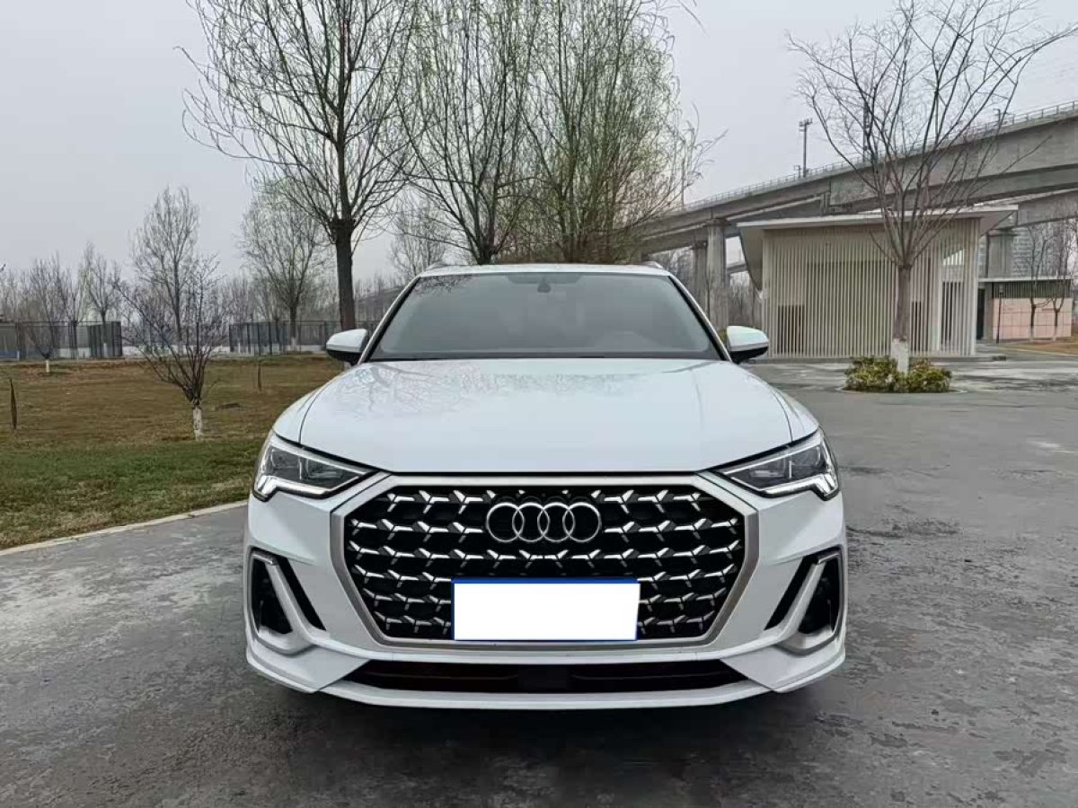 Audi 2025 car image #2