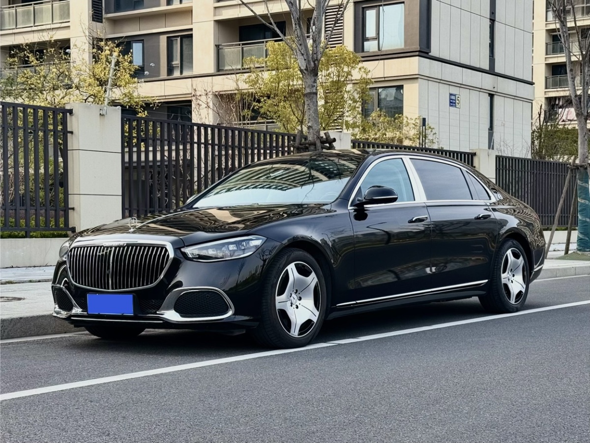 Mercedes-Benz 2023 car image #2