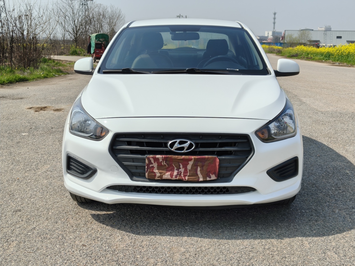 Hyundai Reina 2020 car image #2