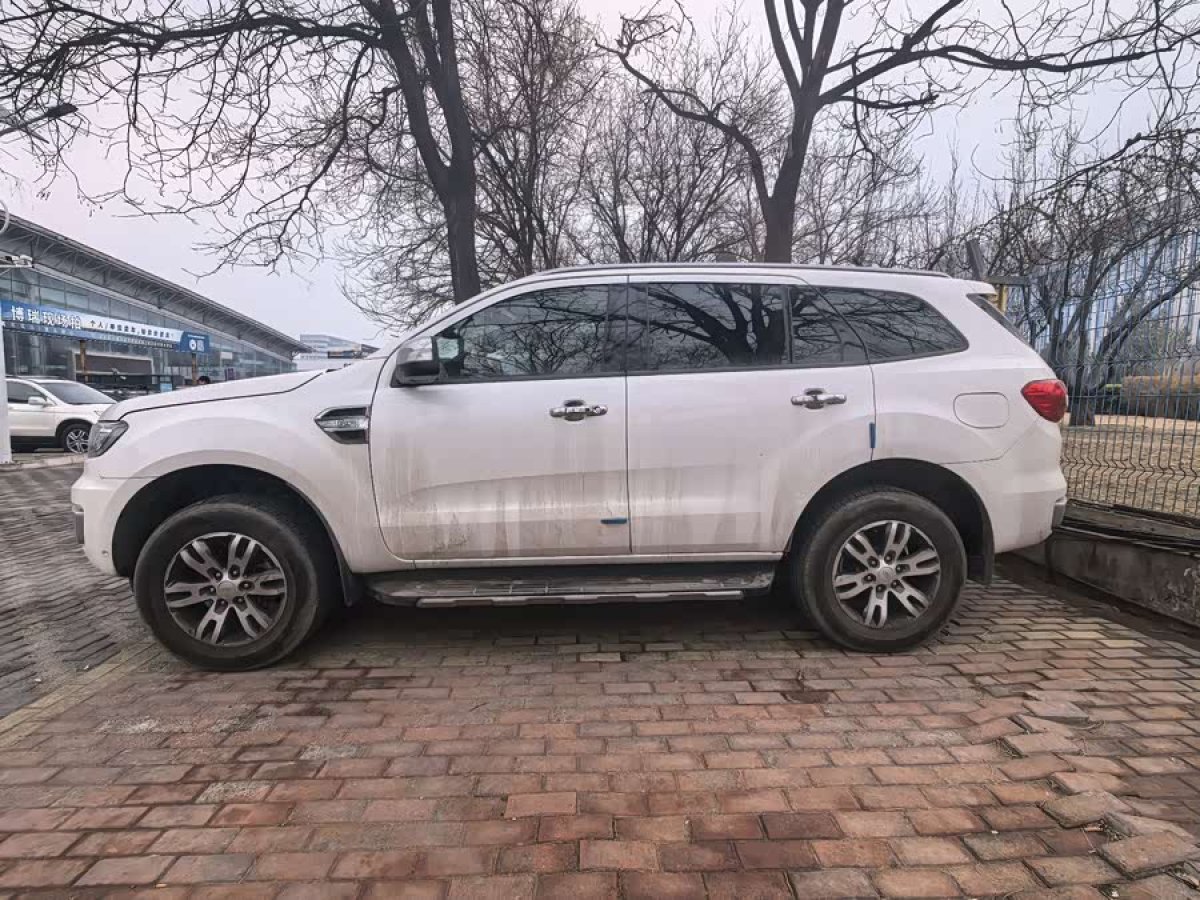 Ford Everest 2019 صورة سيارة #2
