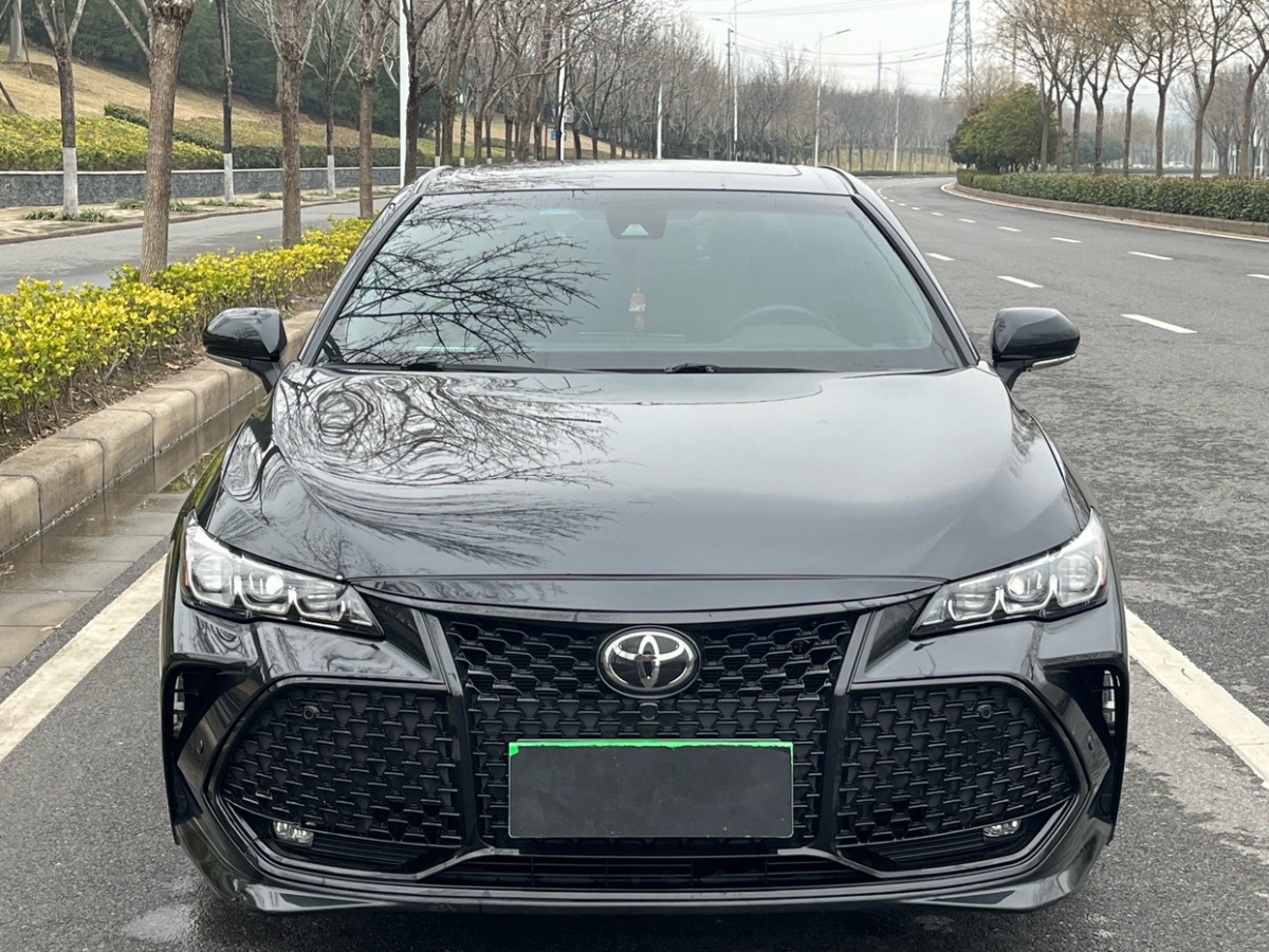 Toyota Avalon 2020 car image #2