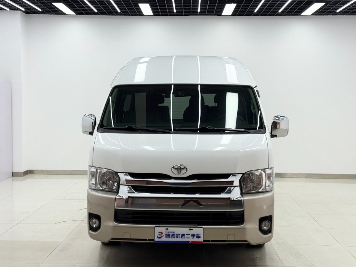Toyota Hiace 2017 immagine di auto #2